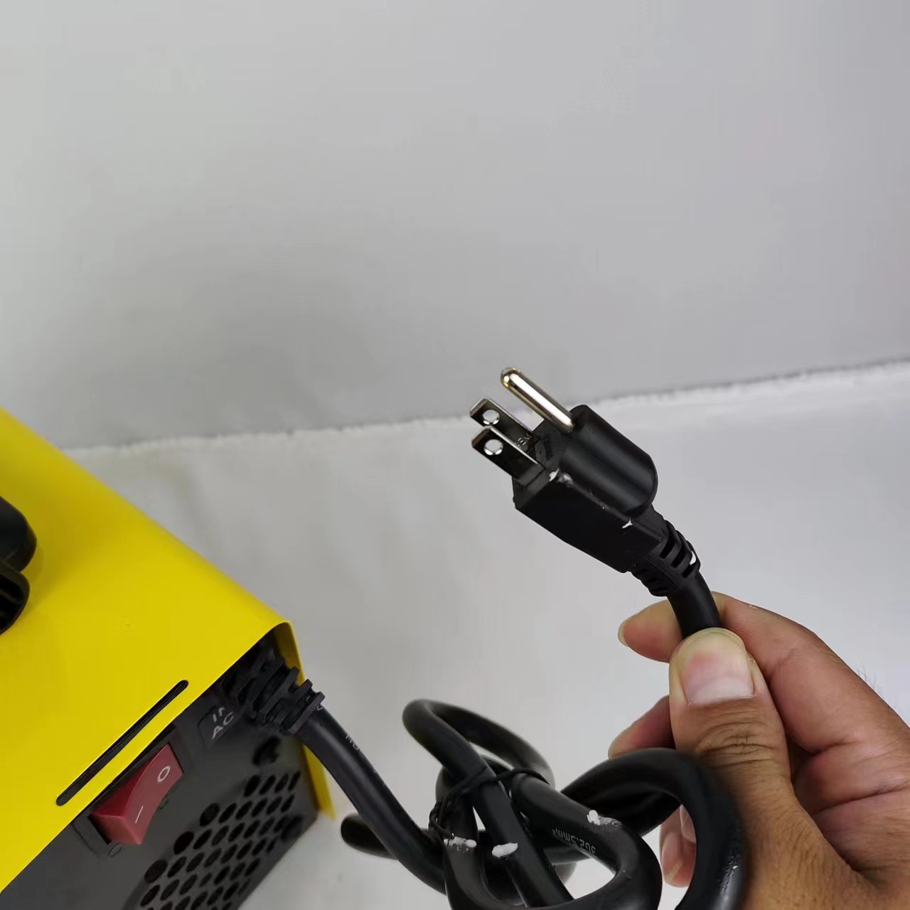 เครื่องเชื่อม MMA300 สำหรับใช้ - Inverter Welding Machine Igbt 300A บทวิจารณ์และราคา